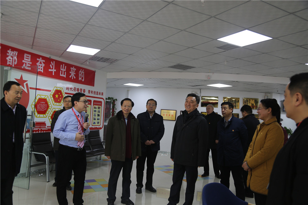 熱烈歡迎全國總工會副主席，書記處書記魏地春及省總工會王保存主席一行蒞臨安陽青峰網(wǎng)絡(luò)參觀指導(dǎo)